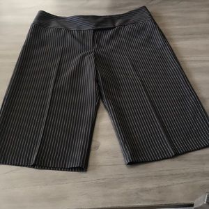 Pin Striped Capri Dress Pant Size 11
